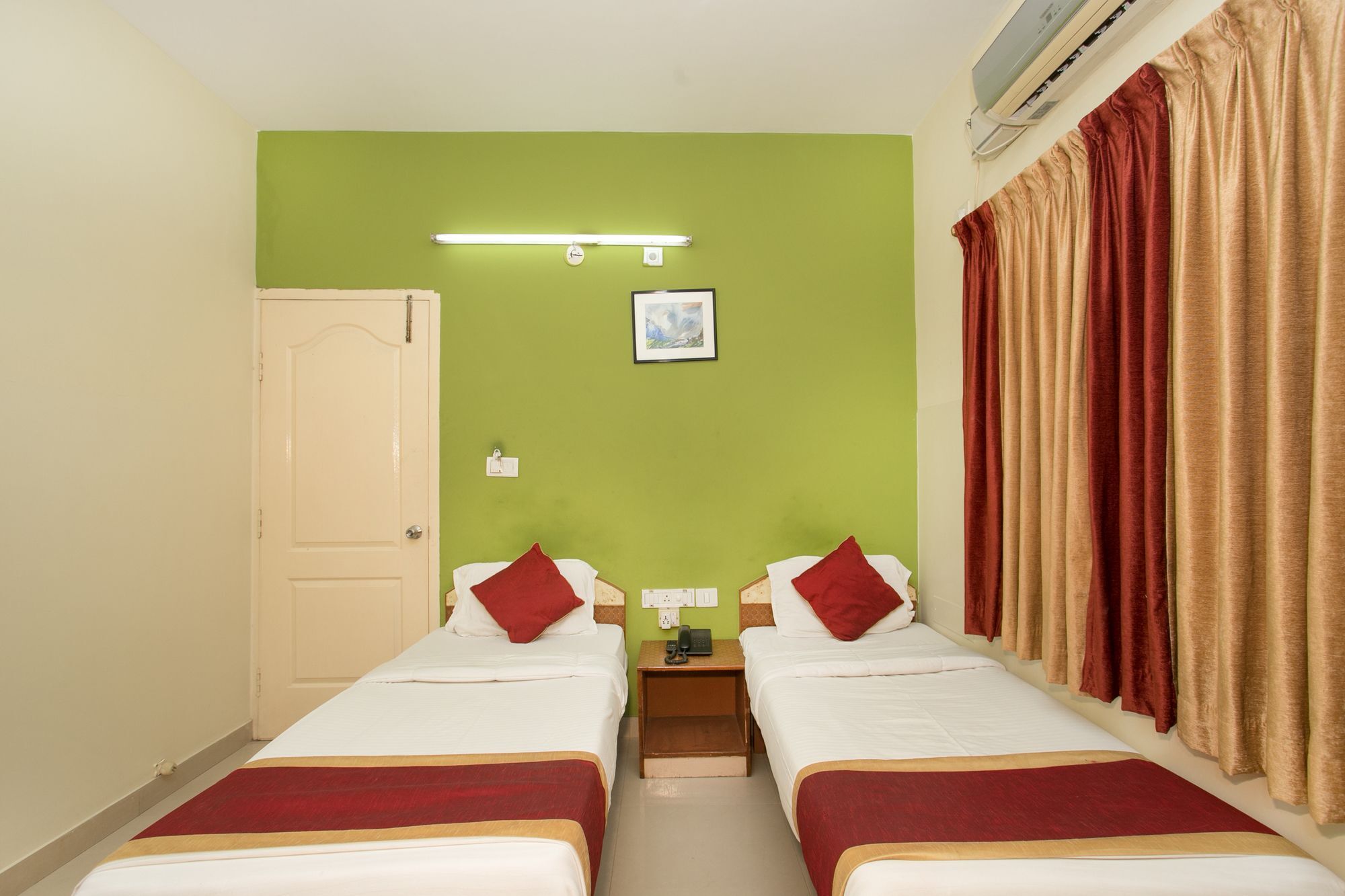Hotel Oyo 10478 Raj Residency Bangalore Exterior foto